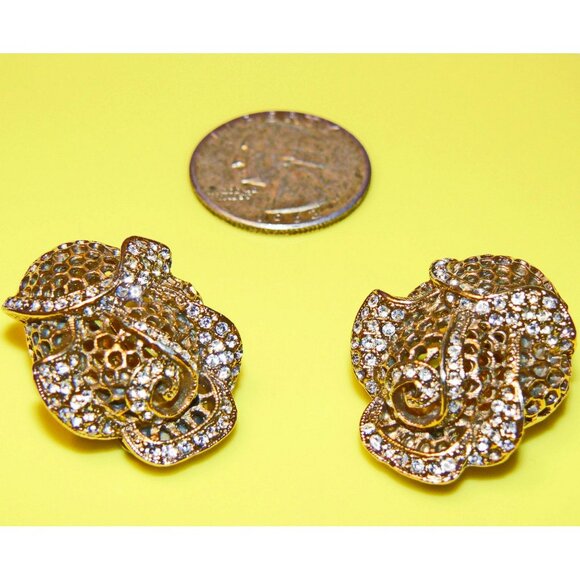 Gold Plate Rhinestone Rose Shape Clip On Earrings - Picture 6 of 6